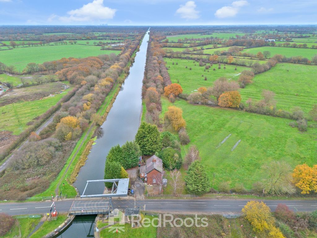 Property photo 2 of 33 3801793