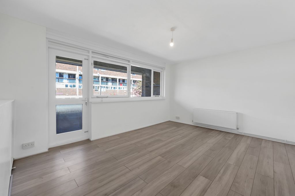 Property photo 1 of 10 Picture No. 02