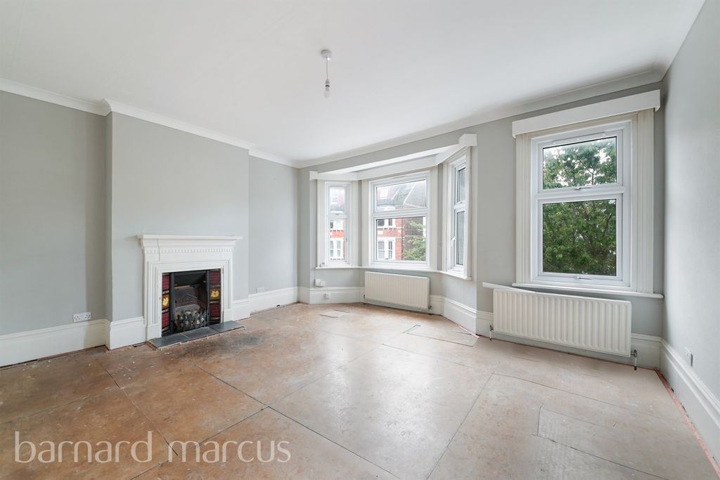 Property photo 3 of 9