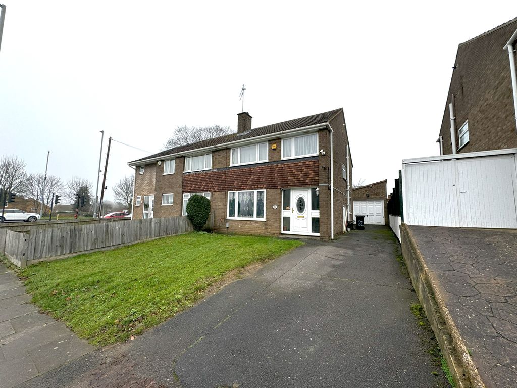 Property photo 2 of 18