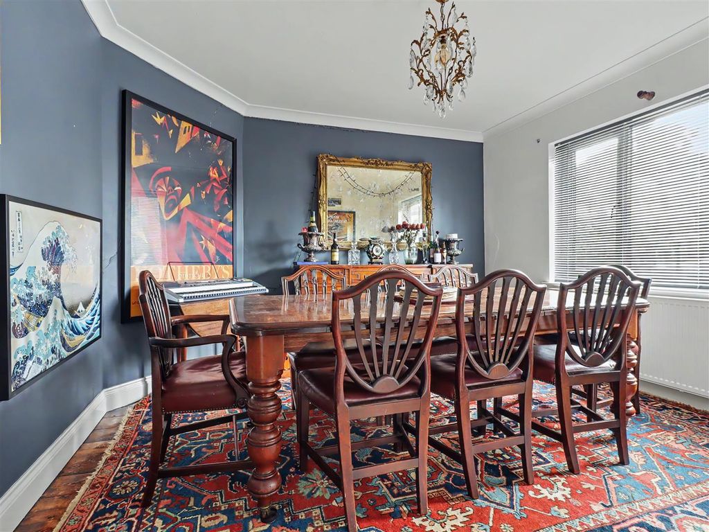 Property photo 2 of 14 Dining Room