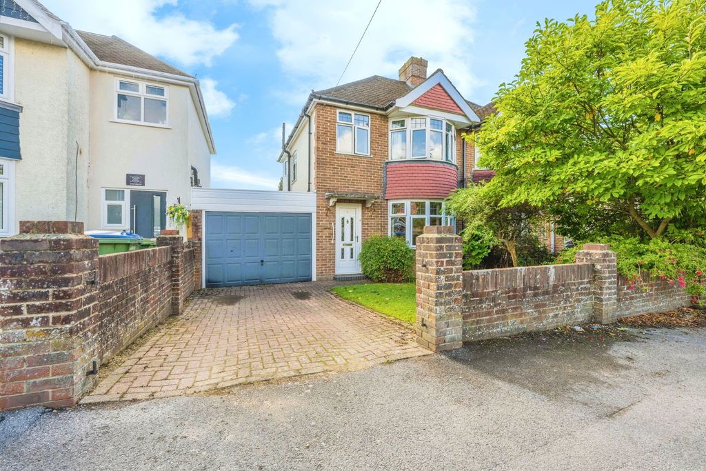 Property photo 1 of 25
