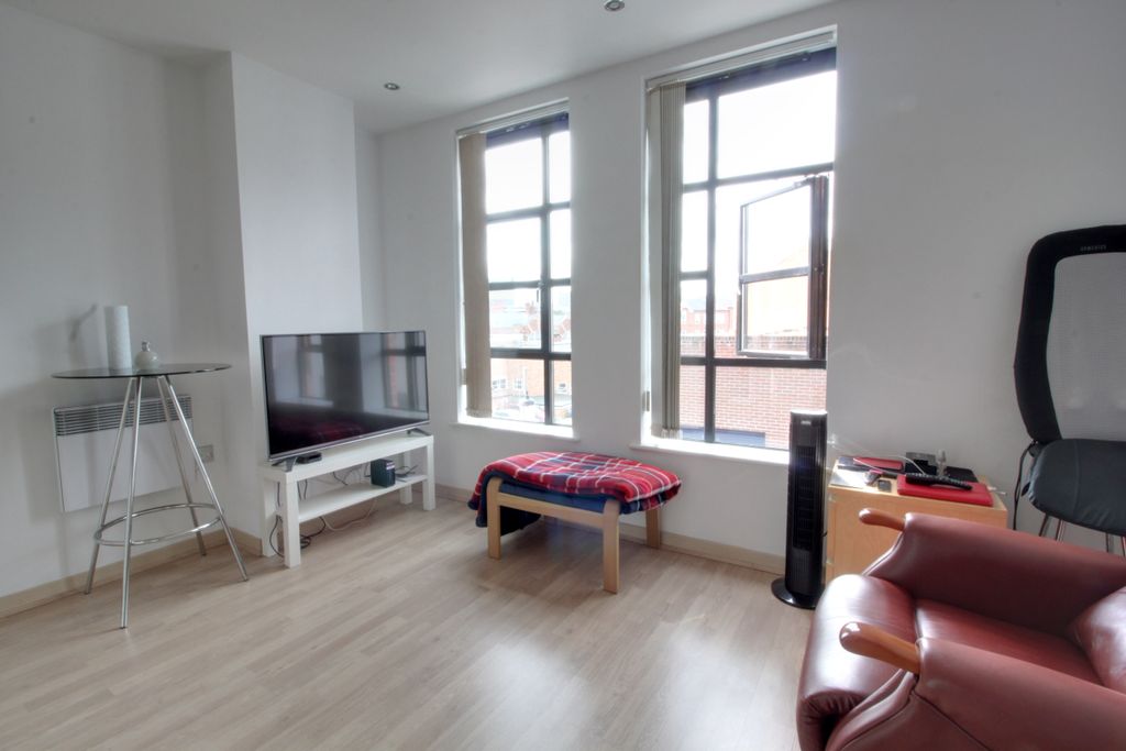 Property photo 3 of 6