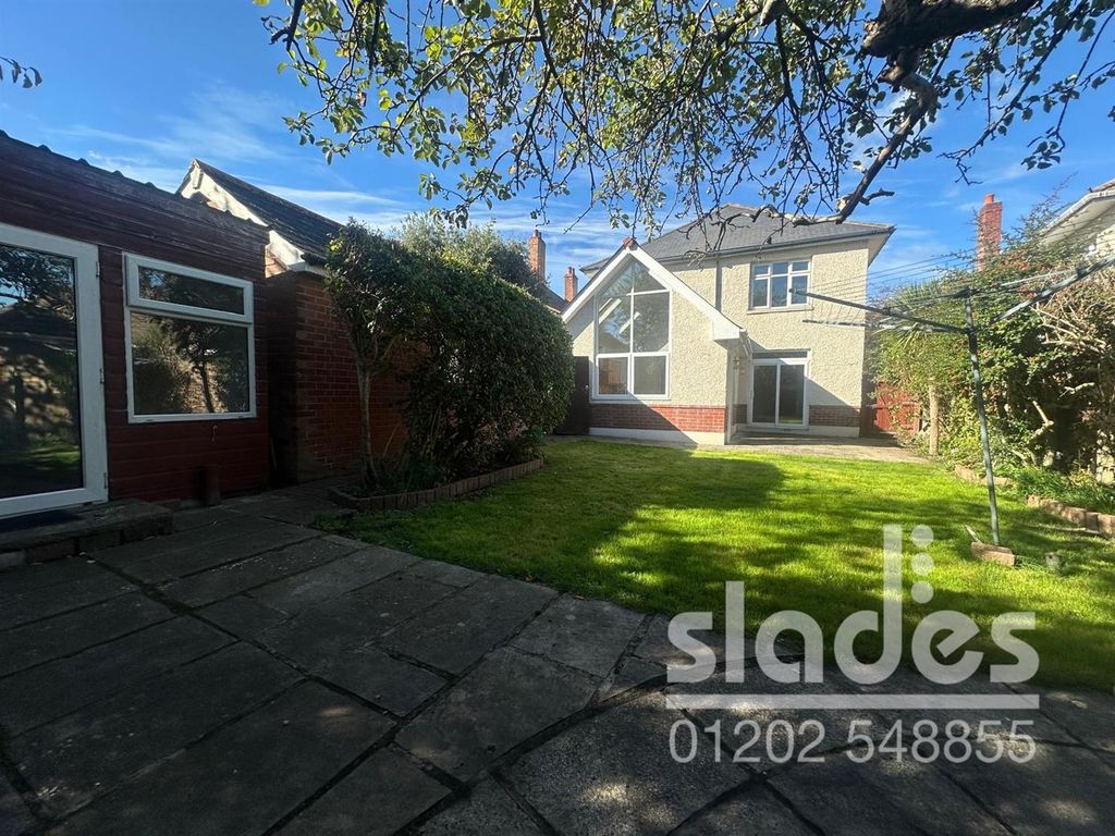 Property photo 3 of 21