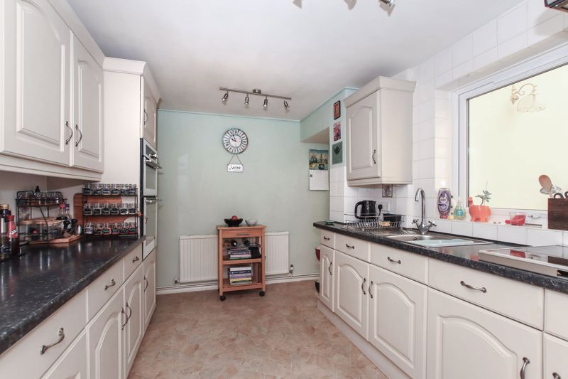 Property photo 3 of 16 Photo 12