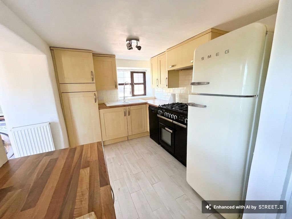 Property photo 2 of 27 Kitchen