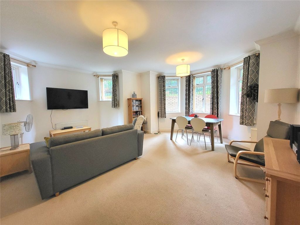 Property photo 2 of 14 Picture No. 02