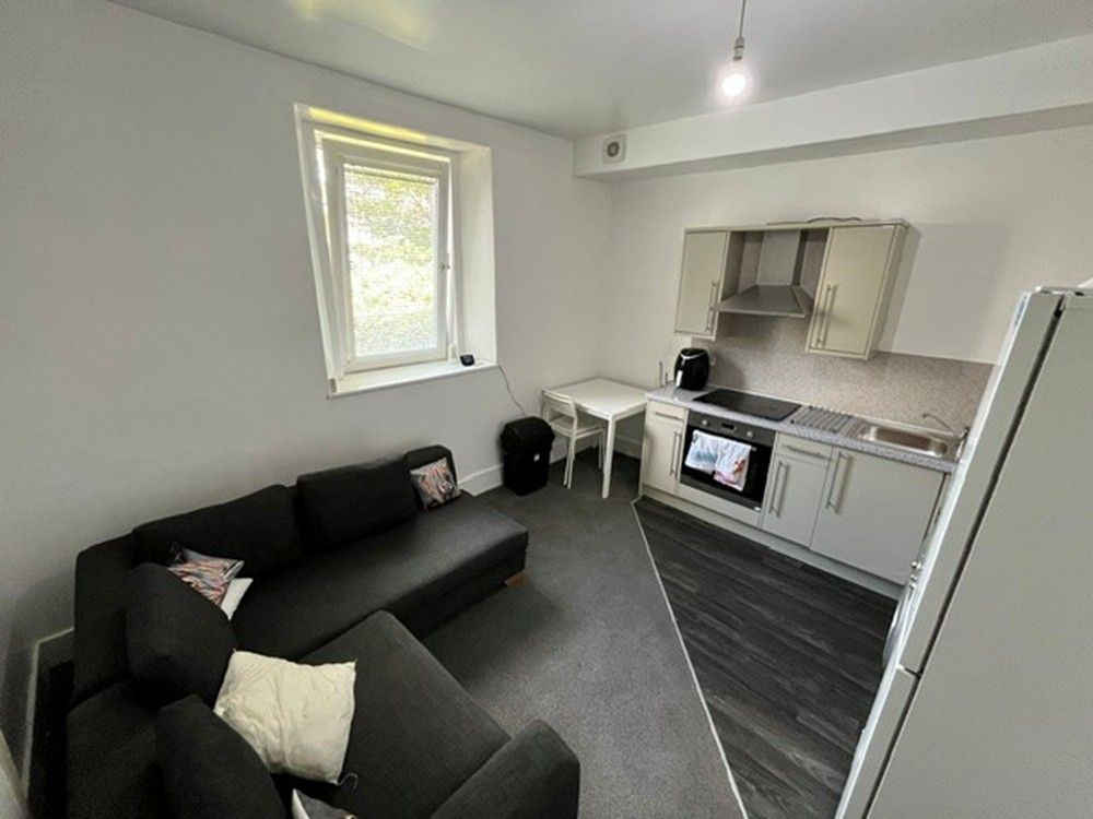 Property photo 1 of 12 Awaiting Image