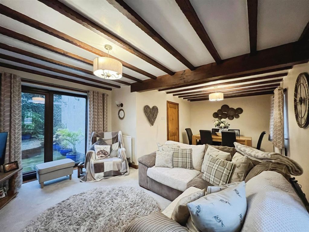 Property photo 2 of 26