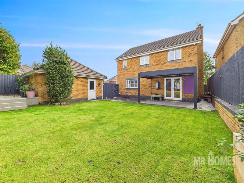 Property photo 1 of 33 Photo 23