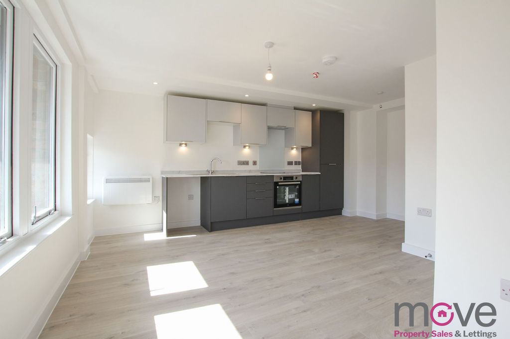 Property photo 2 of 6 Photo 5