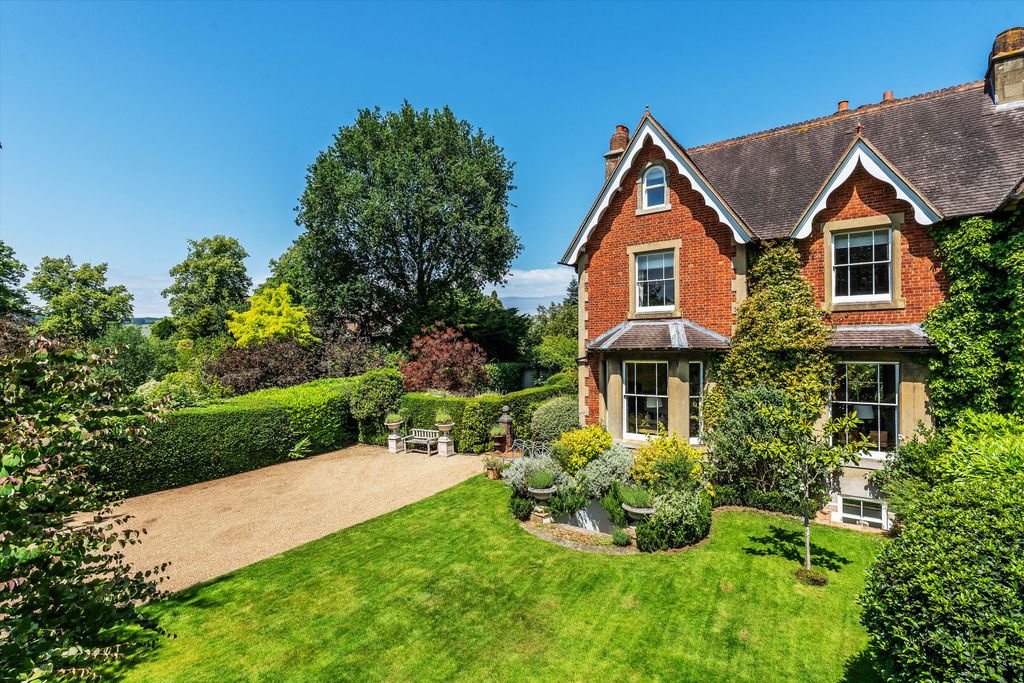 Property photo 1 of 35 Image