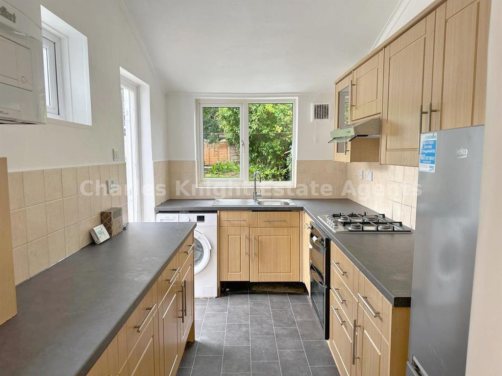 Property photo 2 of 9 Kitchen_Watermarked.Jpg