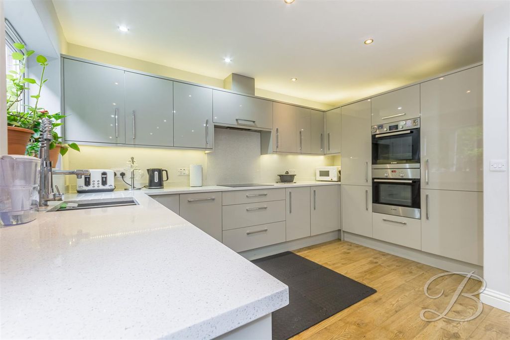 Property photo 2 of 33 Xhlecxqfouag-Sclvnkr3G.Jpg