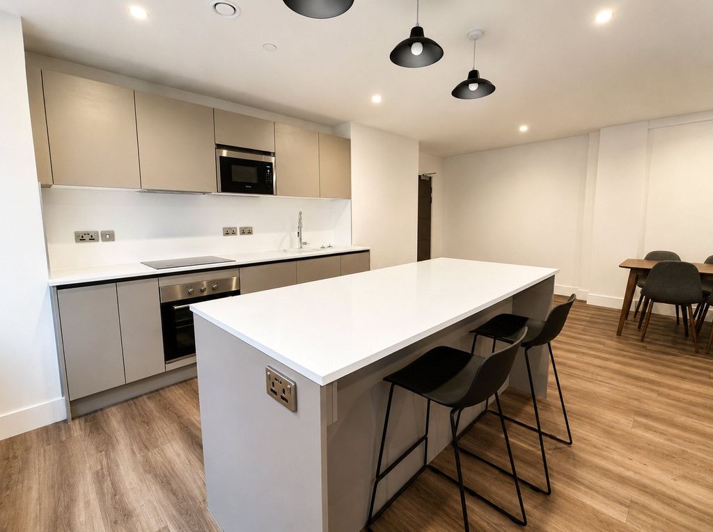 Property photo 3 of 9 Kitchen Island