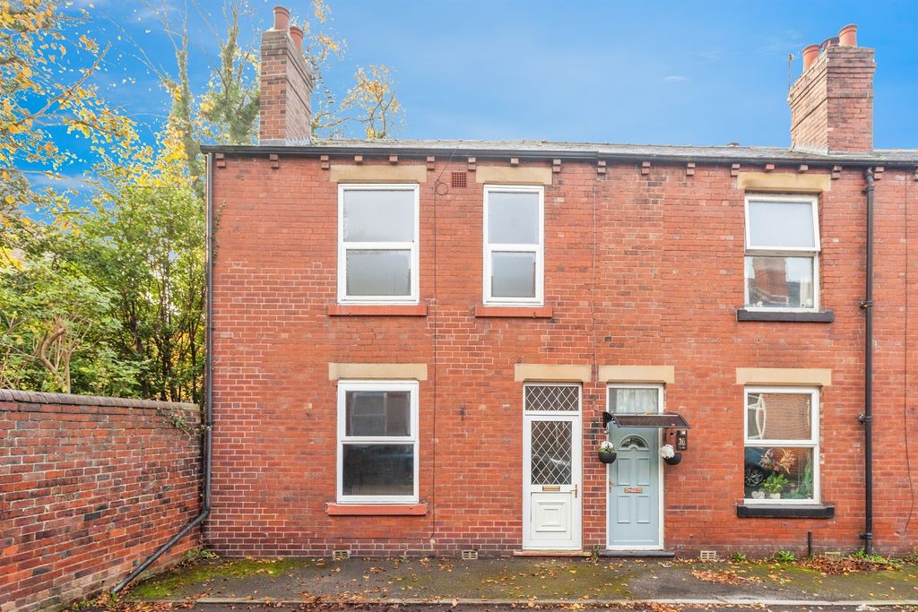 Property photo 1 of 17