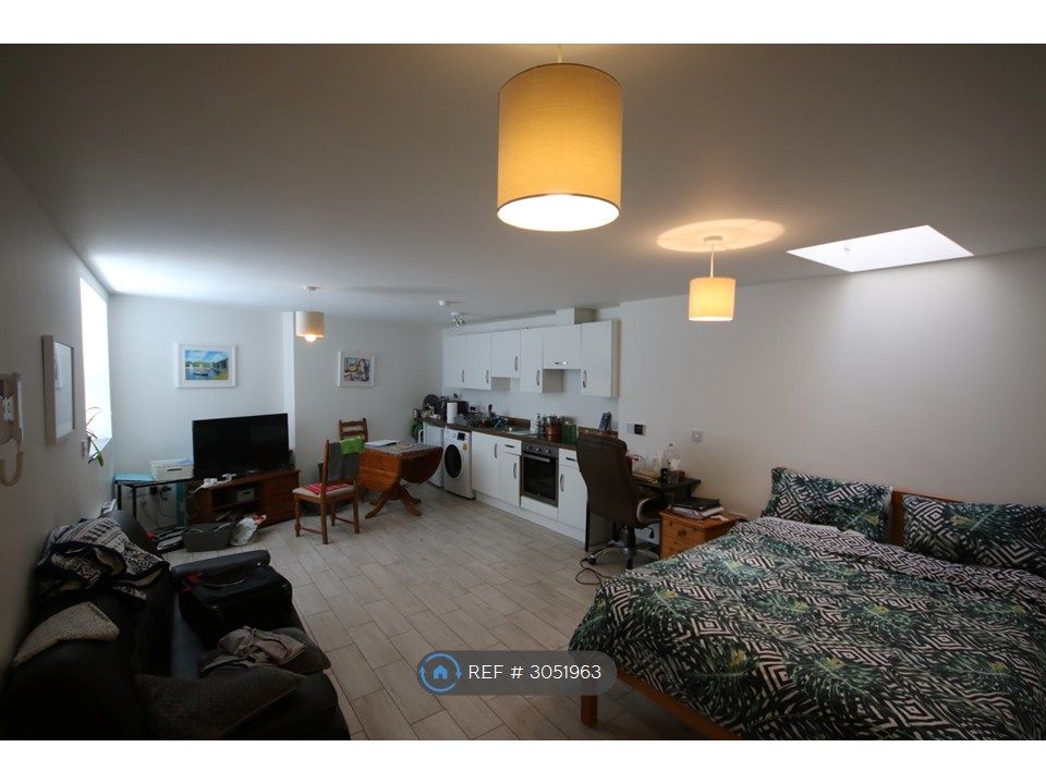 Property photo 2 of 5 Living Space