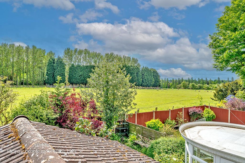Property photo 3 of 43 Webbs-43.Jpg