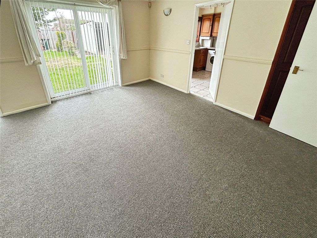 Property photo 3 of 14 Picture No. 12