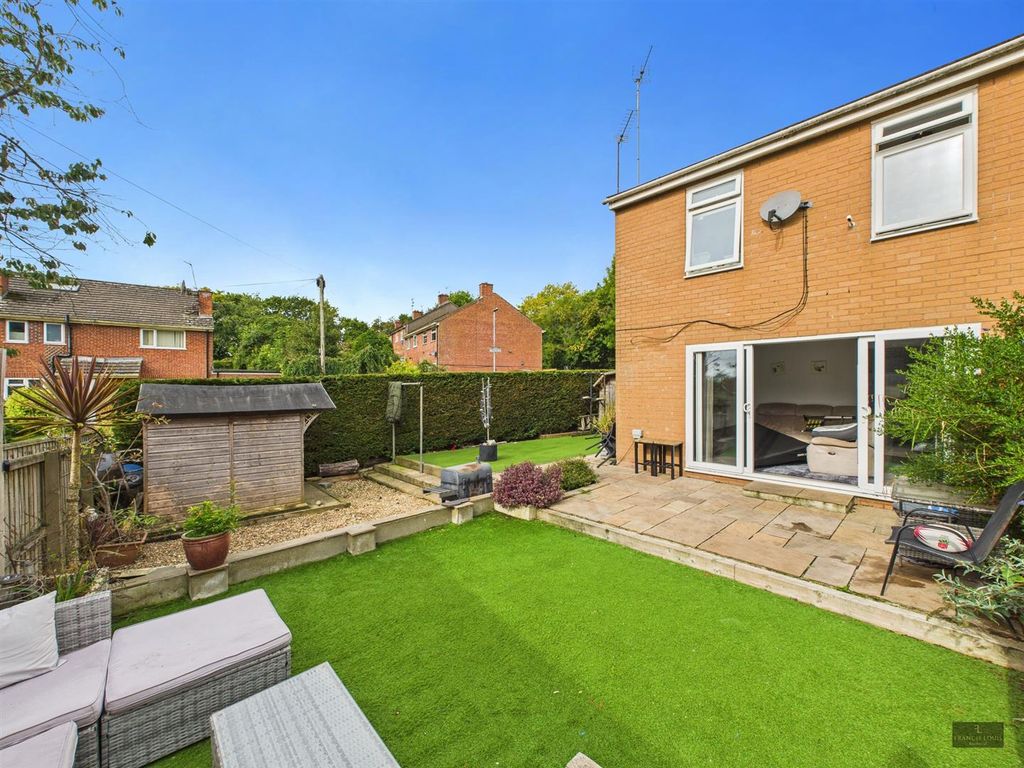 Property photo 1 of 12 Cam02887G0-Pr0516-Still015.Jpg
