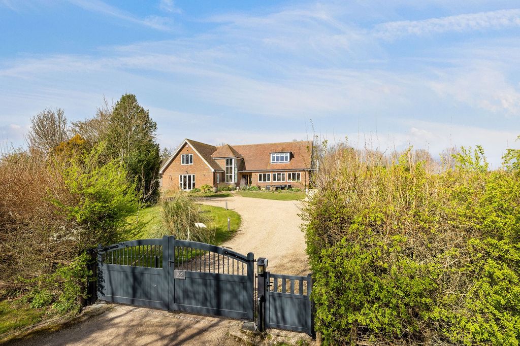 Property photo 2 of 35