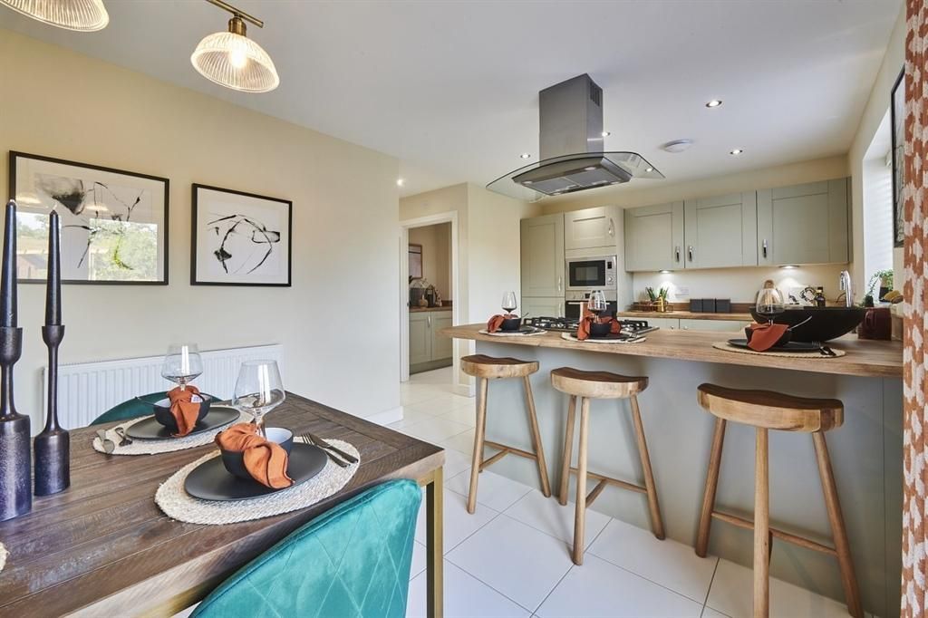 Property photo 2 of 7 Kitchen