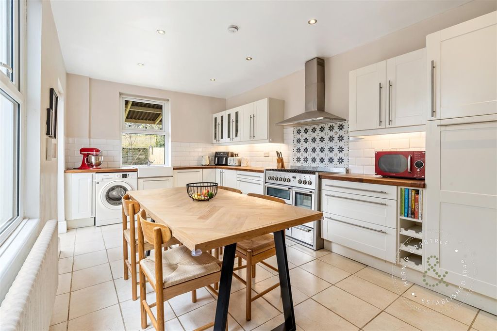 Property photo 2 of 32 Hern Crabtree-7.Jpg