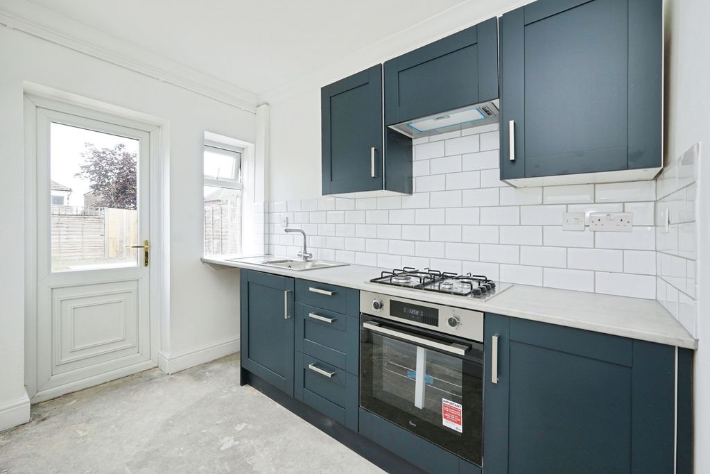 Property photo 2 of 20 Pbox-Img.Jpg