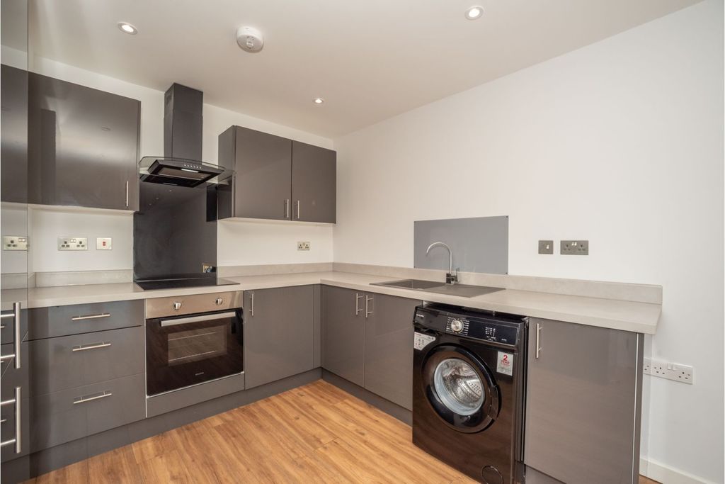 Property photo 1 of 12 Kitchen