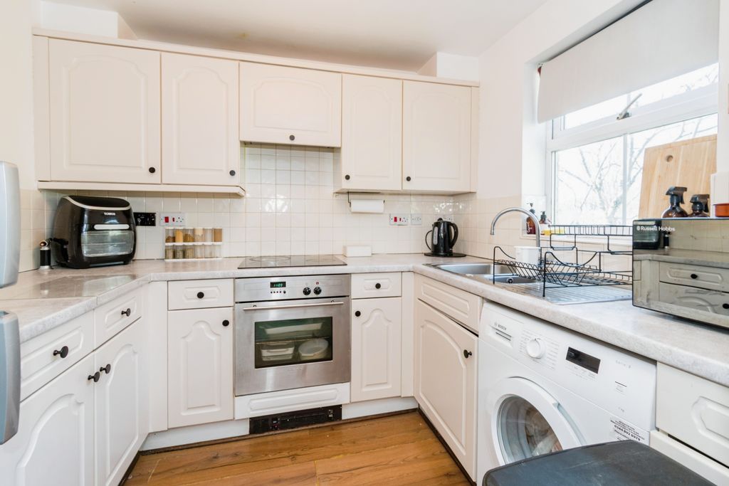 Property photo 1 of 14 Kitchen