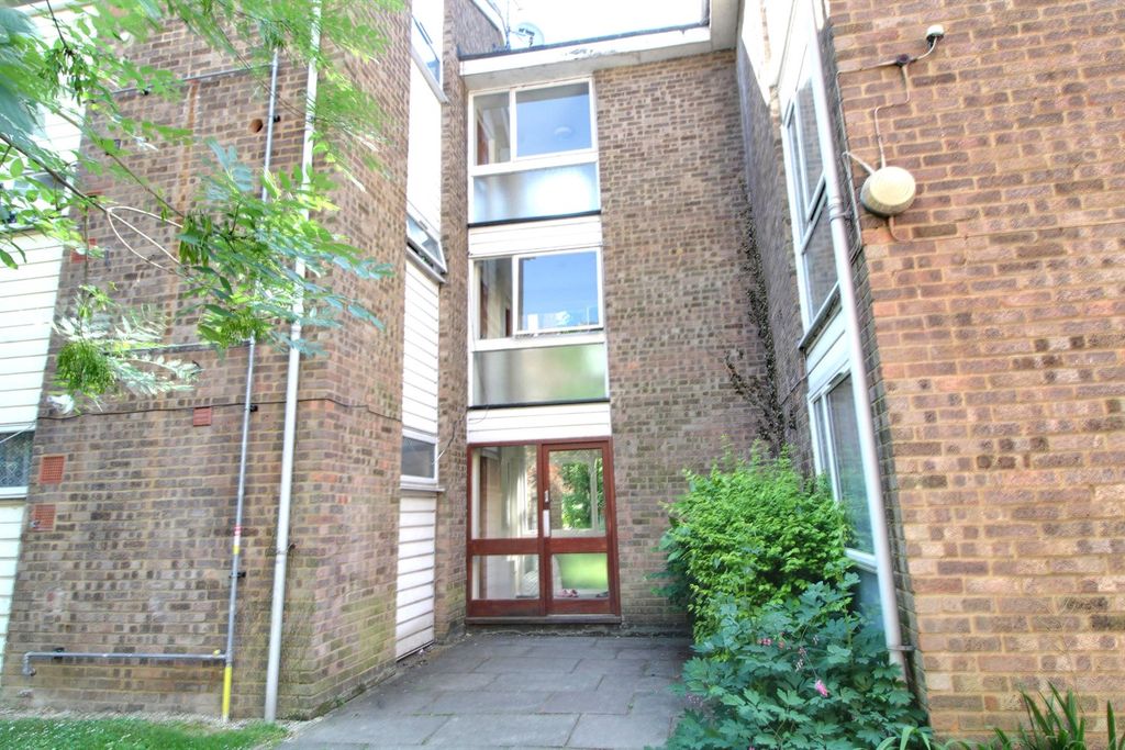Property photo 1 of 6 (Main)