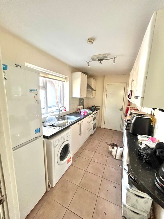 Property photo 2 of 6 E8A4c182-c22F-448F-85Bd-933c94c2Df29