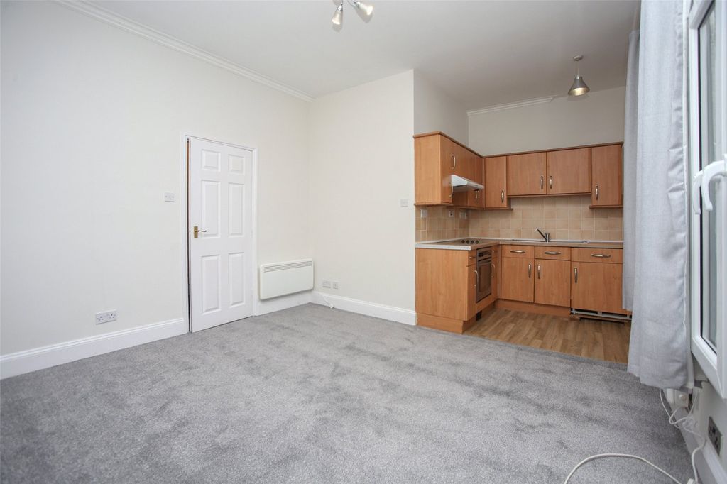 Property photo 1 of 8 Picture No. 04