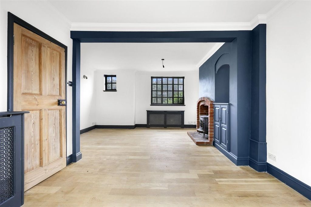 Property photo 2 of 23 4D4A5443.Jpg