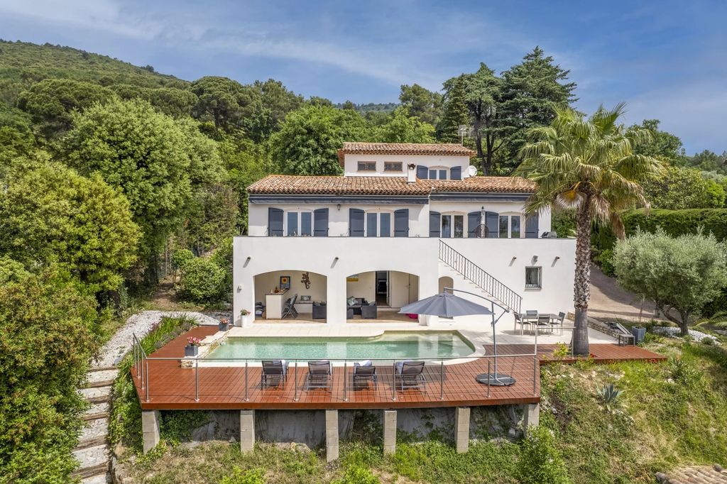 Property photo 1 of 23