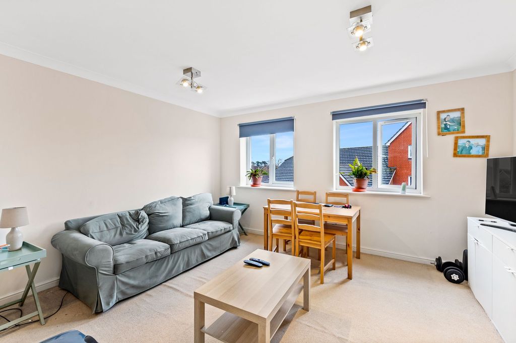 Property photo 3 of 13