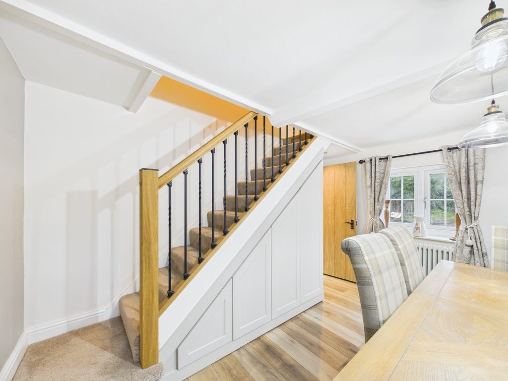 Property photo 3 of 25 4690209