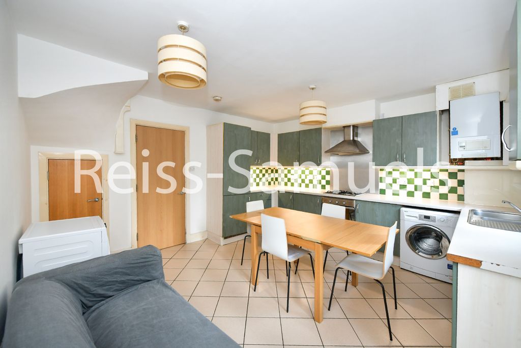 Property photo 3 of 51