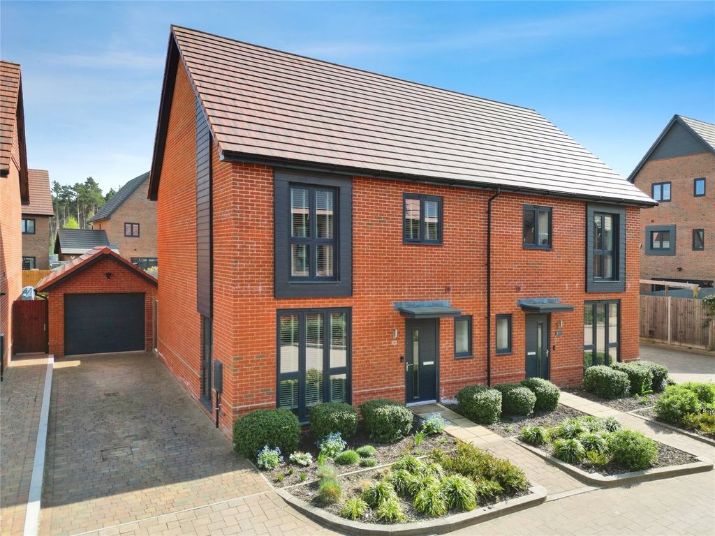 Property photo 1 of 20 Picture No. 17