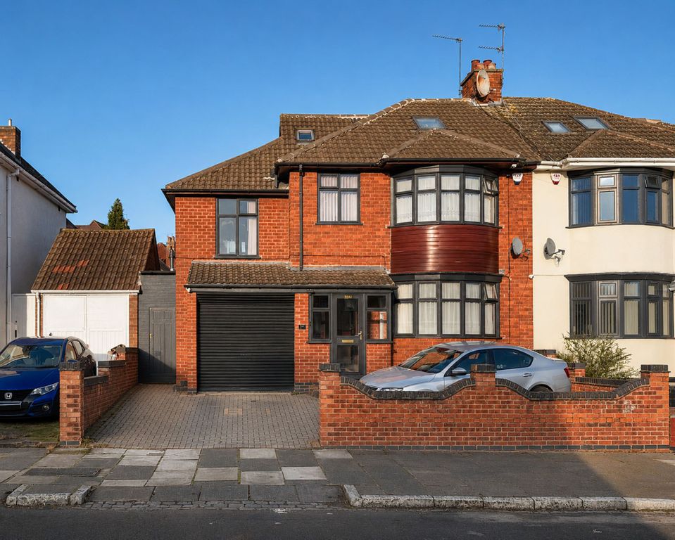 Property photo 1 of 35
