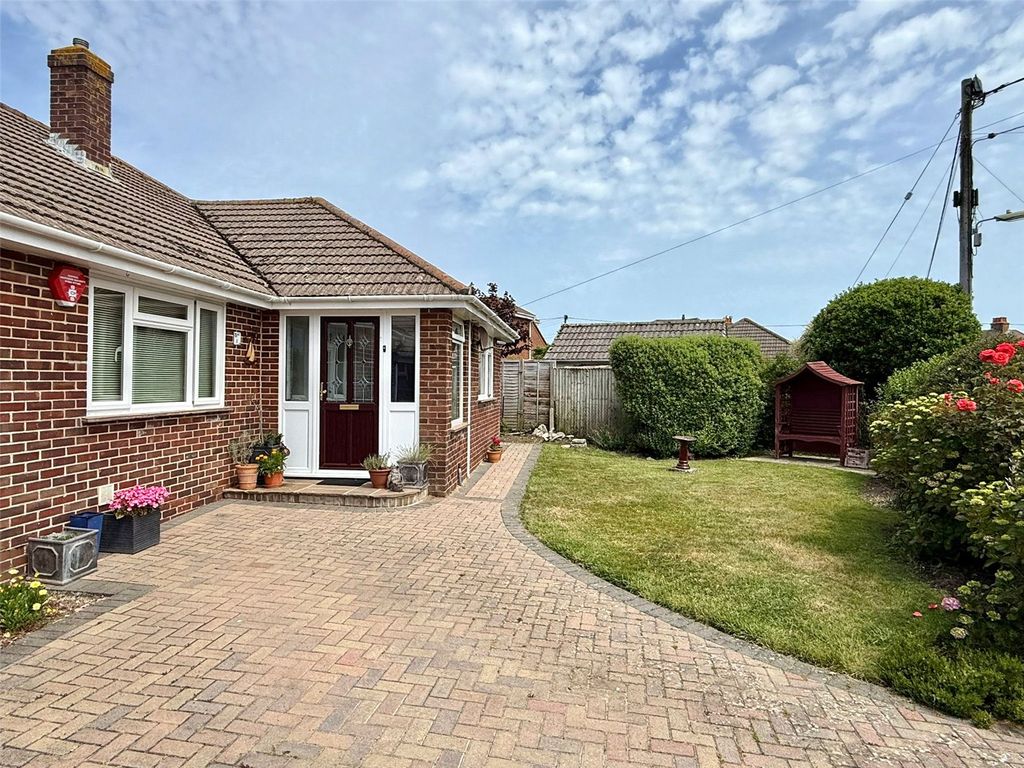Property photo 2 of 18 Picture No. 01