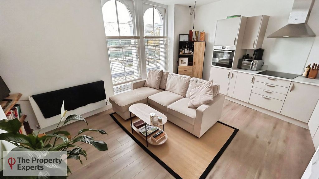 Property photo 2 of 5