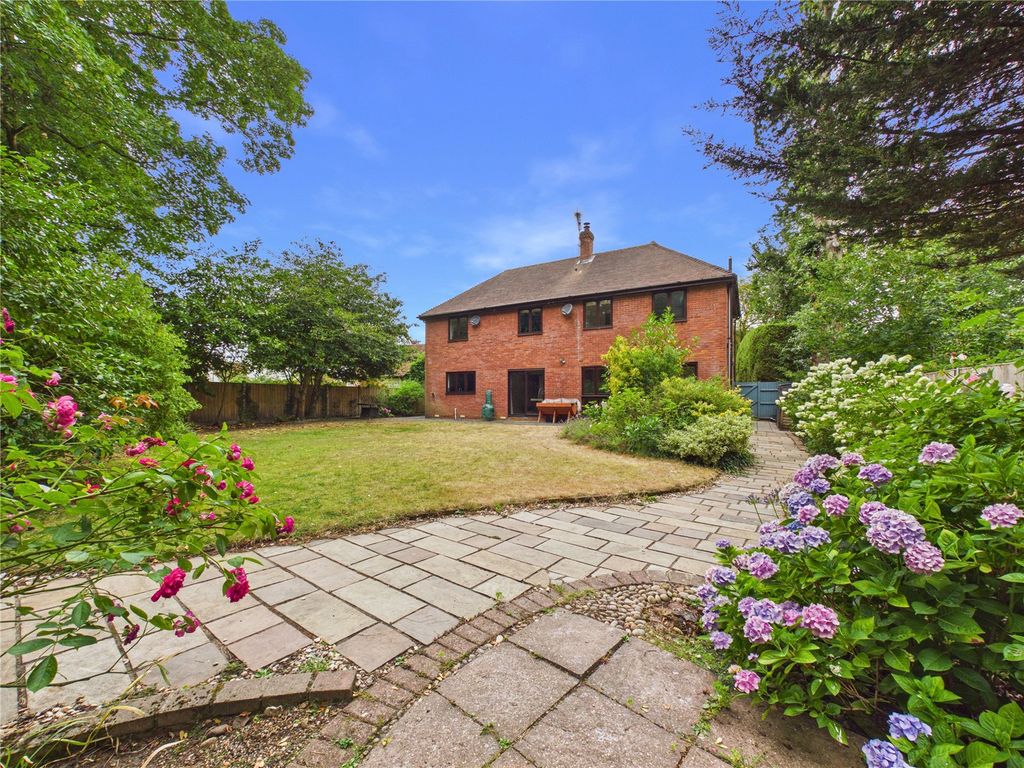 Property photo 2 of 27 Picture No. 77