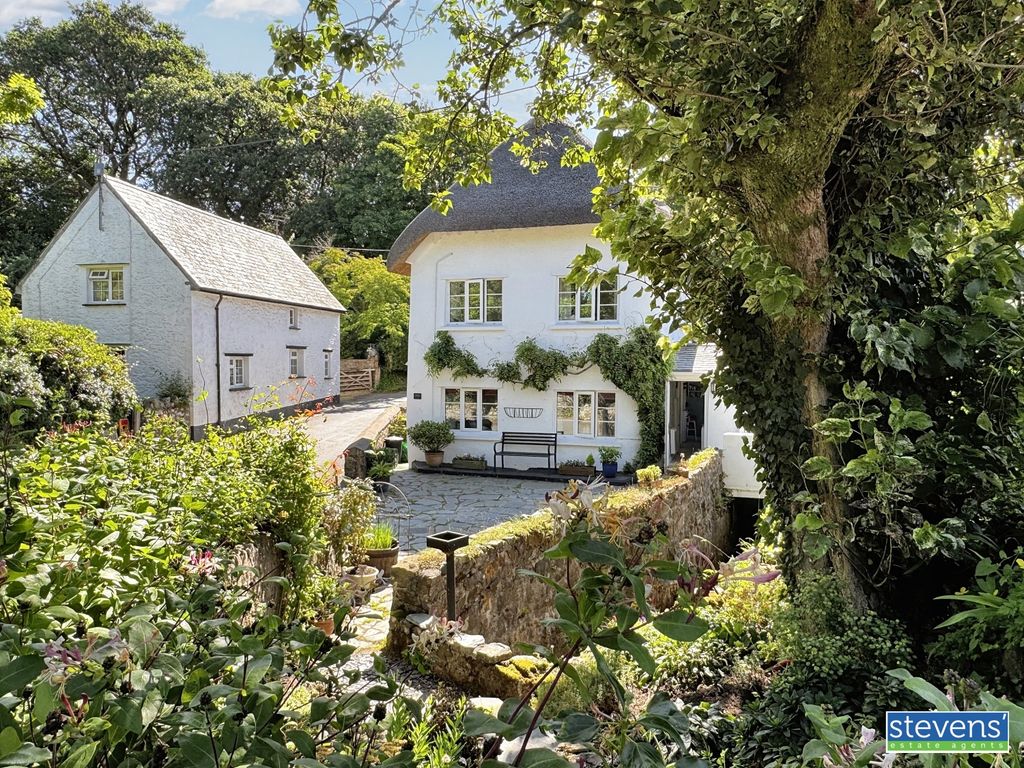 Property photo 2 of 24 Image00006
