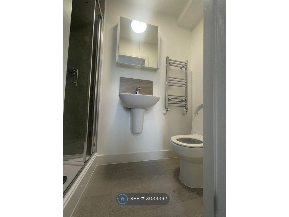 Property photo 3 of 3