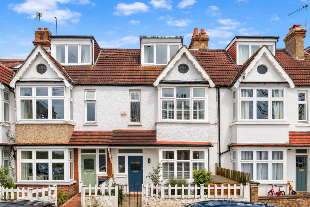 Property photo 2 of 17