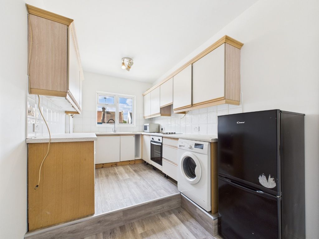 Property photo 3 of 7 4320782