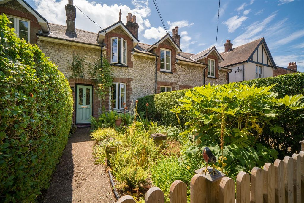 Property photo 1 of 35