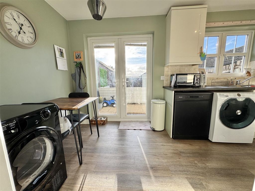 Property photo 3 of 14 Img_9943.Jpeg