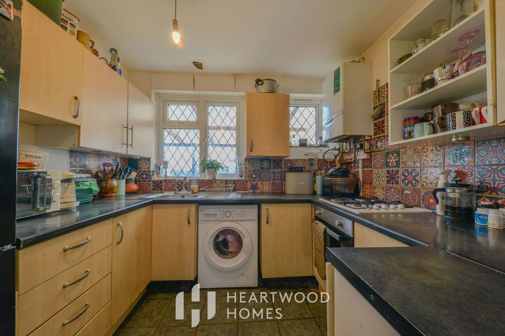 Property photo 2 of 19